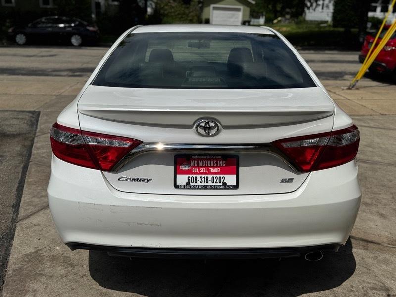 Toyota Camry SE 2015