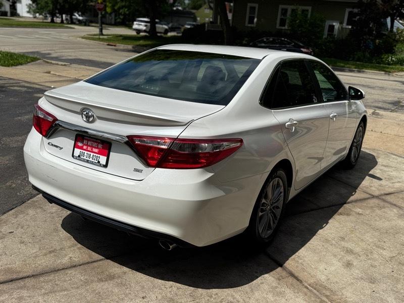 Toyota Camry SE 2015