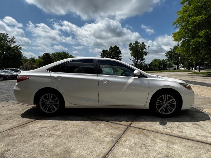 Toyota Camry SE 2015