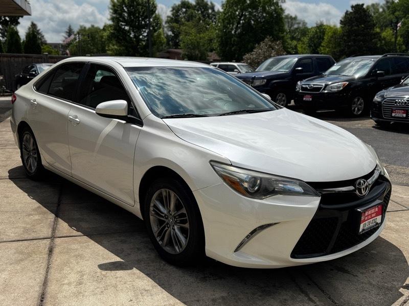 Toyota Camry SE 2015
