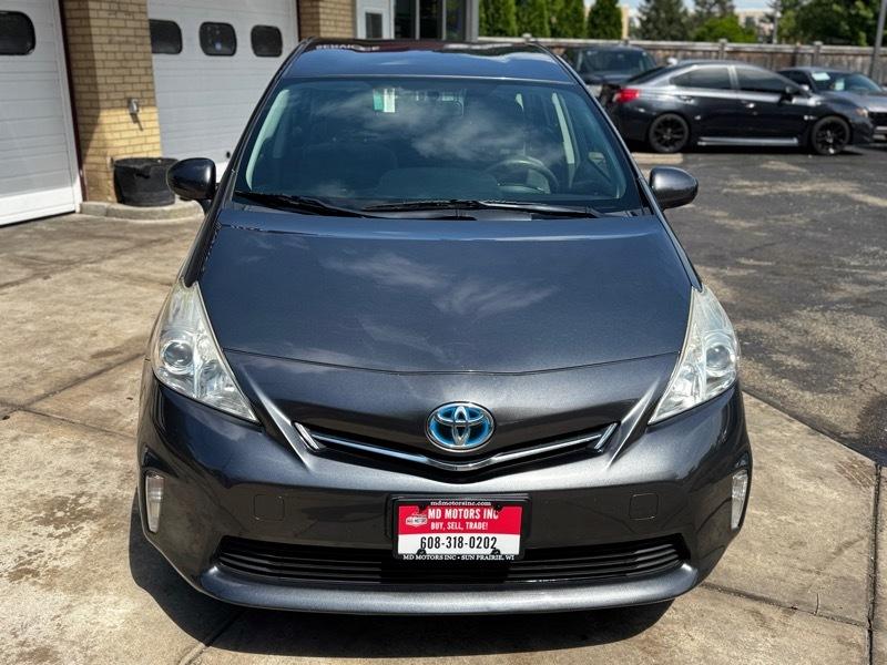 Toyota Prius V Five 2013