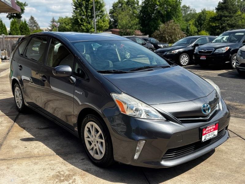 Toyota Prius V Five 2013