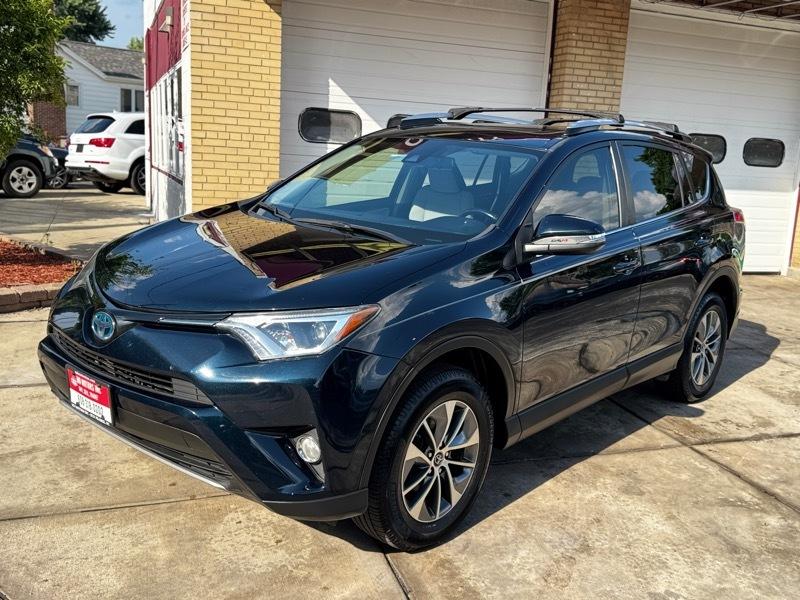 Toyota RAV4 Hybrid XLE 2018