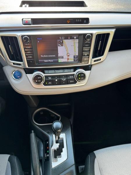 Toyota RAV4 Hybrid XLE 2018