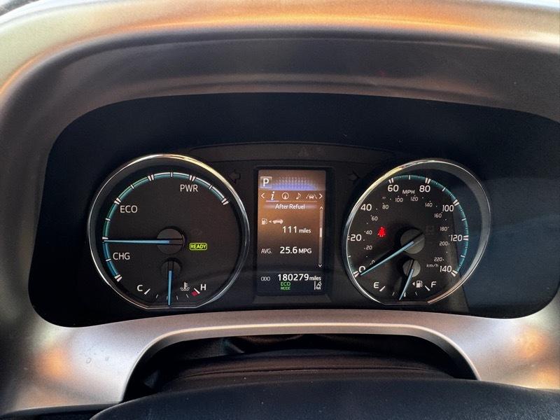 Toyota RAV4 Hybrid XLE 2018