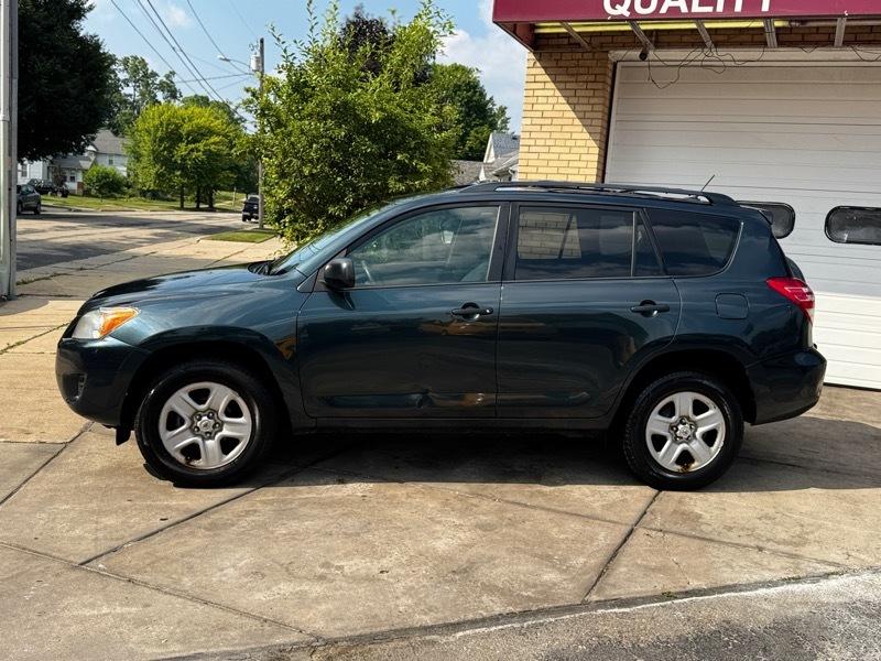Toyota RAV4 Base I4 4WD 2011