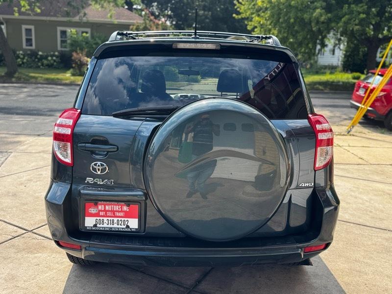 Toyota RAV4 Base I4 4WD 2011