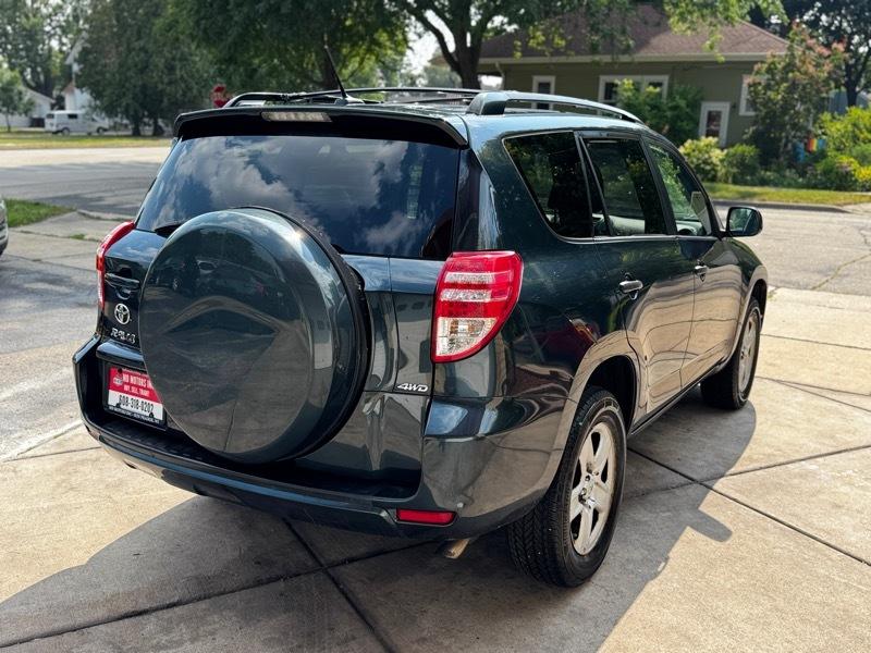 Toyota RAV4 Base I4 4WD 2011