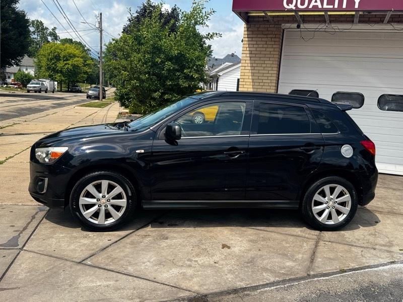 Mitsubishi Outlander Sport SE 2WD 2014