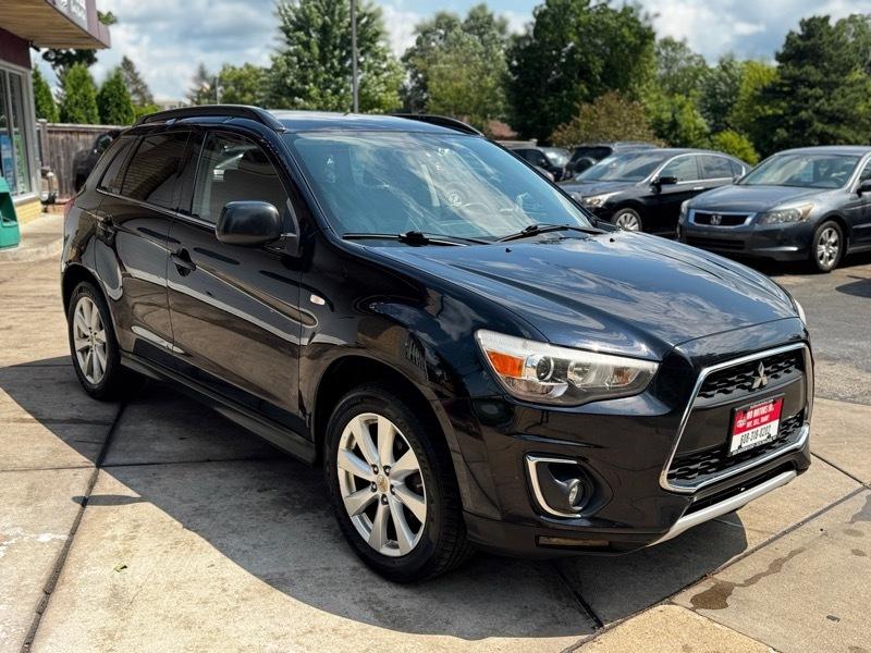 Mitsubishi Outlander Sport SE 2WD 2014