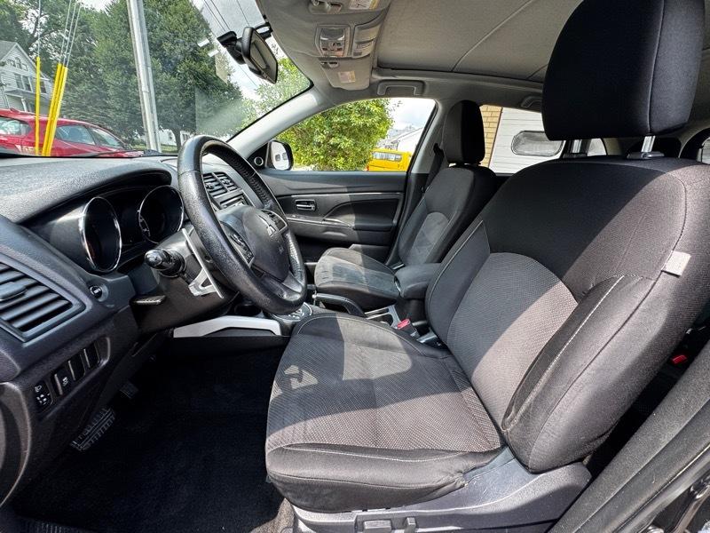 Mitsubishi Outlander Sport SE 2WD 2014