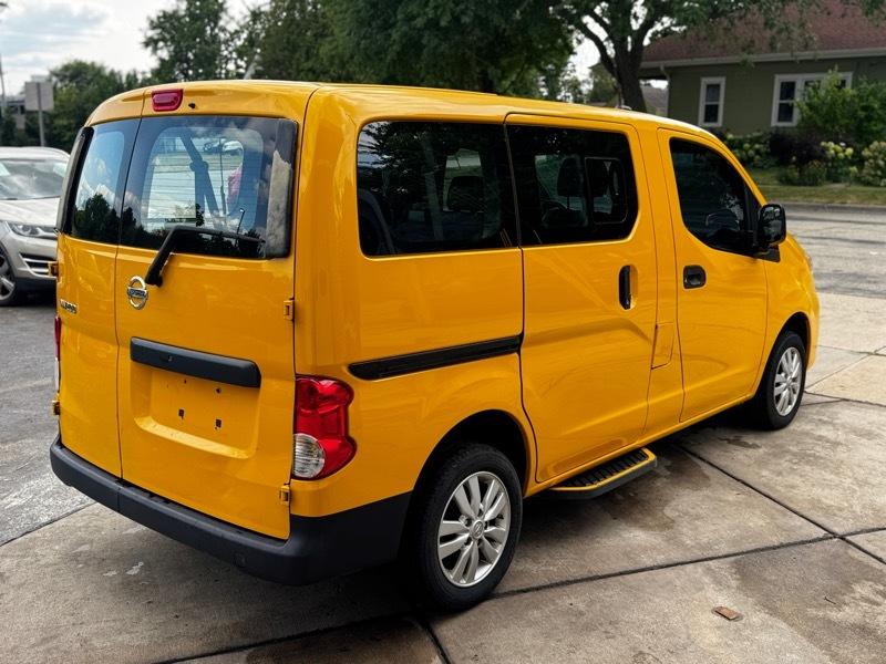 Nissan NV200 Taxi 2014