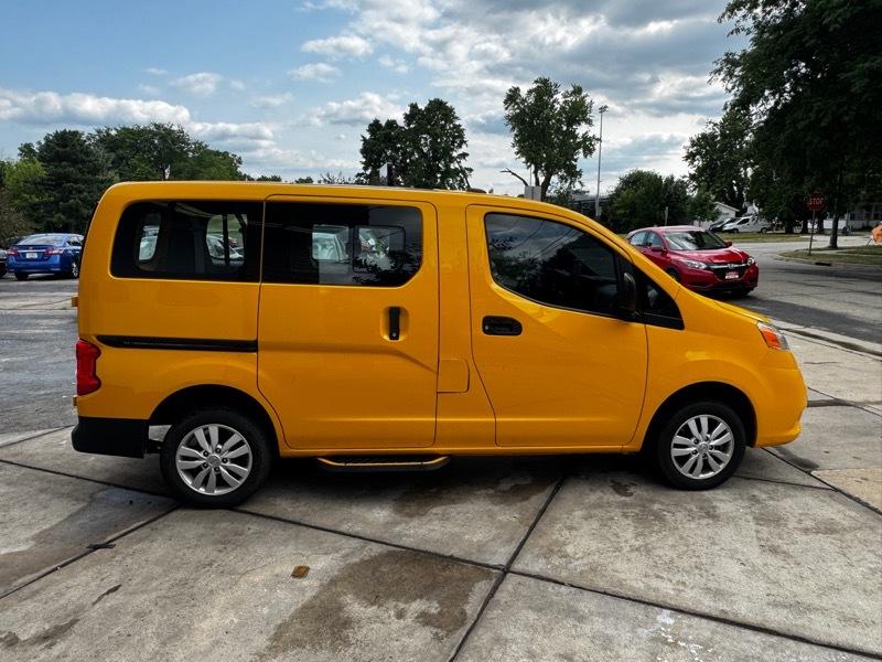 Nissan NV200 Taxi 2014