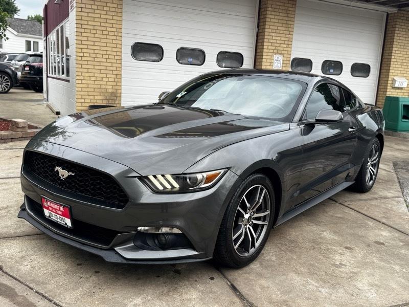 Ford Mustang EcoBoost Coupe 2017