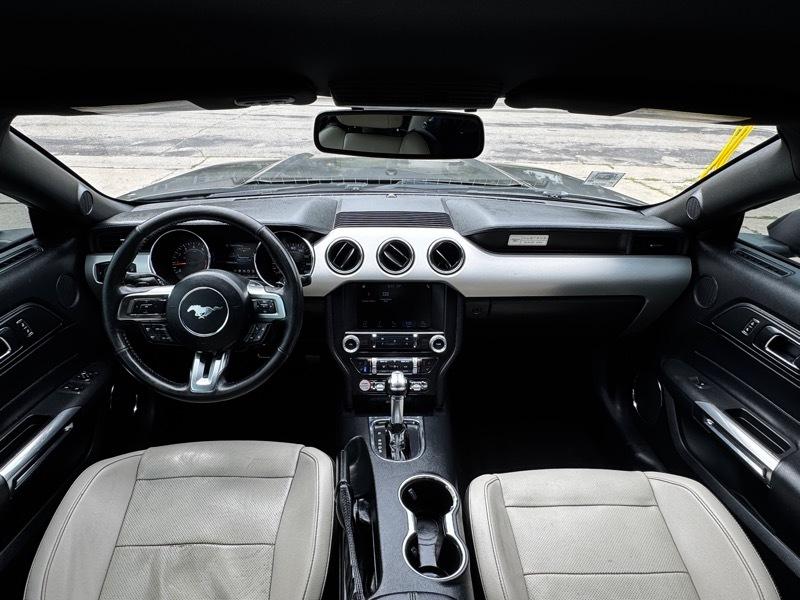 Ford Mustang EcoBoost Coupe 2017