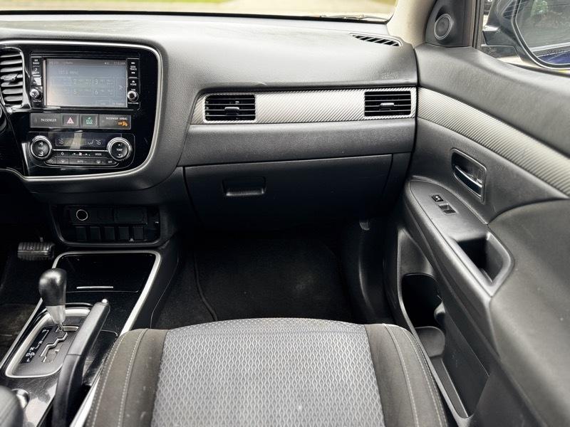 Mitsubishi Outlander SEL AWD 2018
