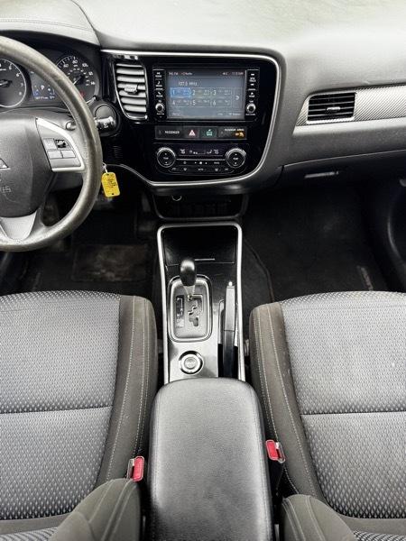 Mitsubishi Outlander SEL AWD 2018