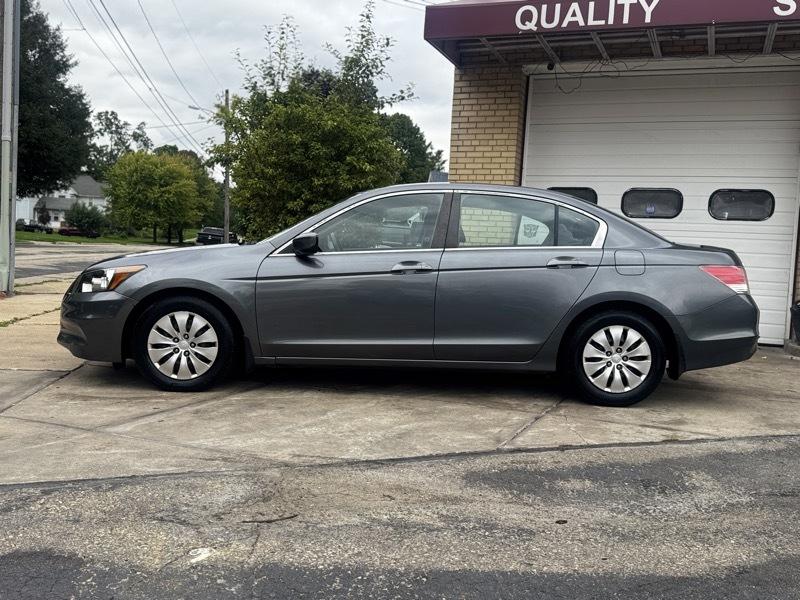 Honda Accord LX sedan AT 2012