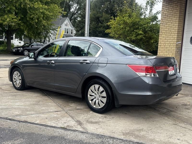 Honda Accord LX sedan AT 2012
