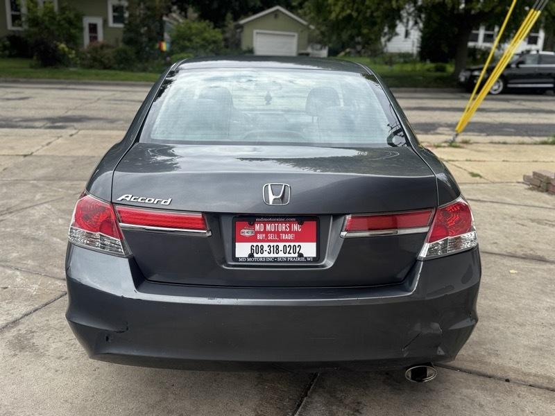 Honda Accord LX sedan AT 2012