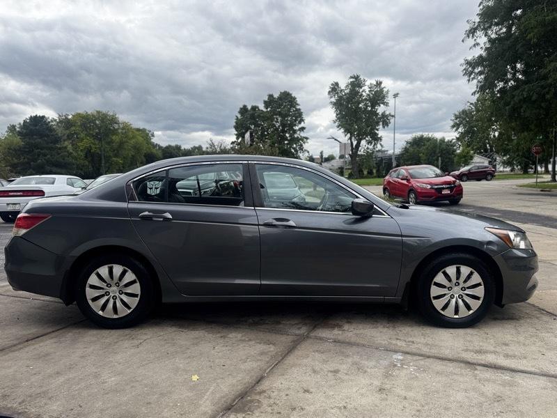 Honda Accord LX sedan AT 2012