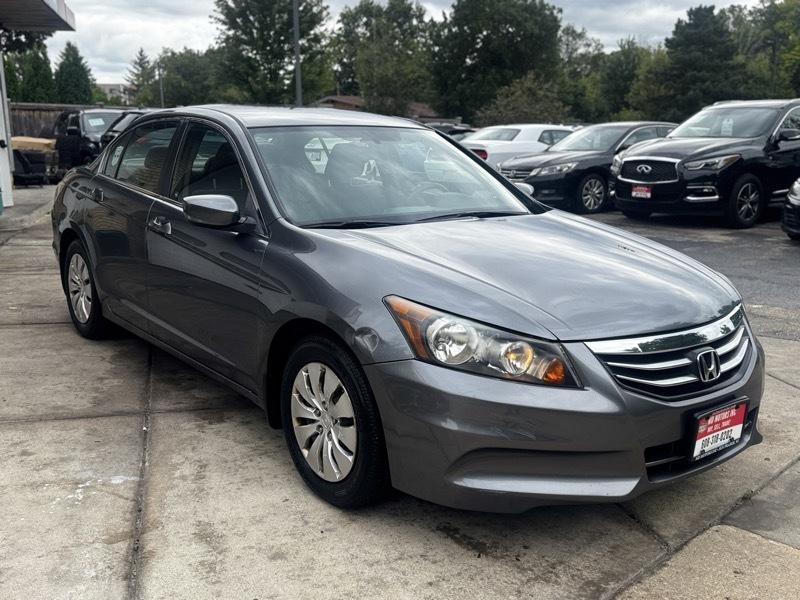 Honda Accord LX sedan AT 2012