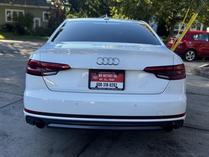 Audi A4 2.0T Premium Plus quattro Sedan 2017