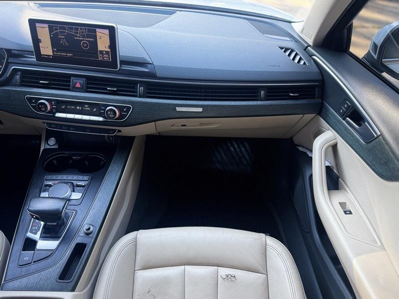 Audi A4 2.0T Premium Plus quattro Sedan 2017