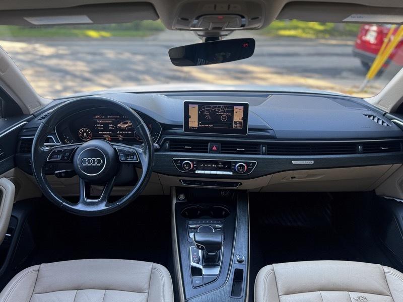 Audi A4 2.0T Premium Plus quattro Sedan 2017