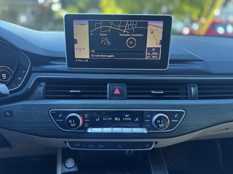 Audi A4 2.0T Premium Plus quattro Sedan 2017