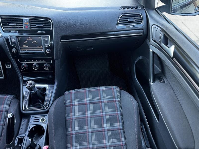 Volkswagen GTI S 6M 4-Door 2016