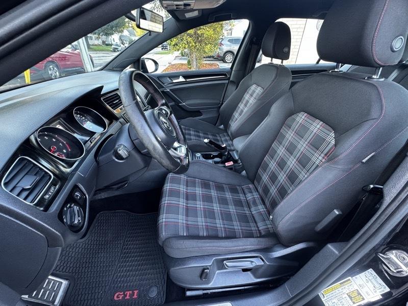 Volkswagen GTI S 6M 4-Door 2016
