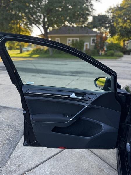 Volkswagen GTI S 6M 4-Door 2016