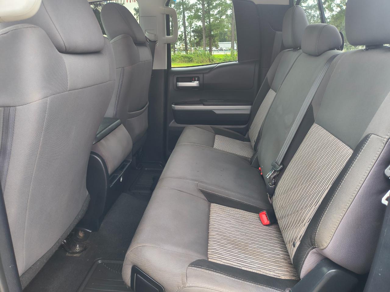 Toyota Tundra SR5 4.6L V8 Double Cab 4WD 2015