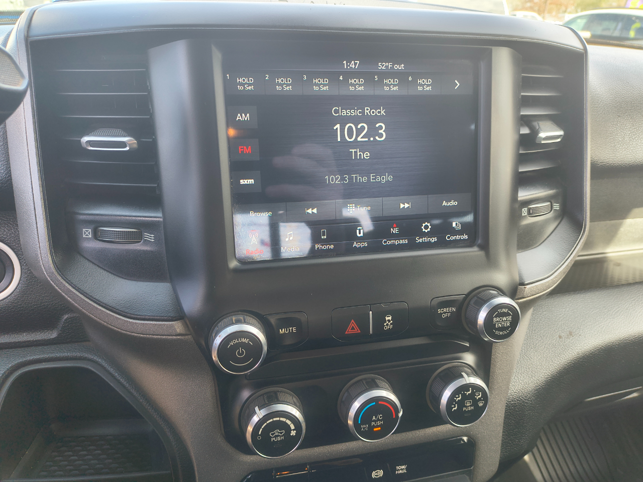 RAM 3500 Tradesman Crew Cab 4WD DRW 2021