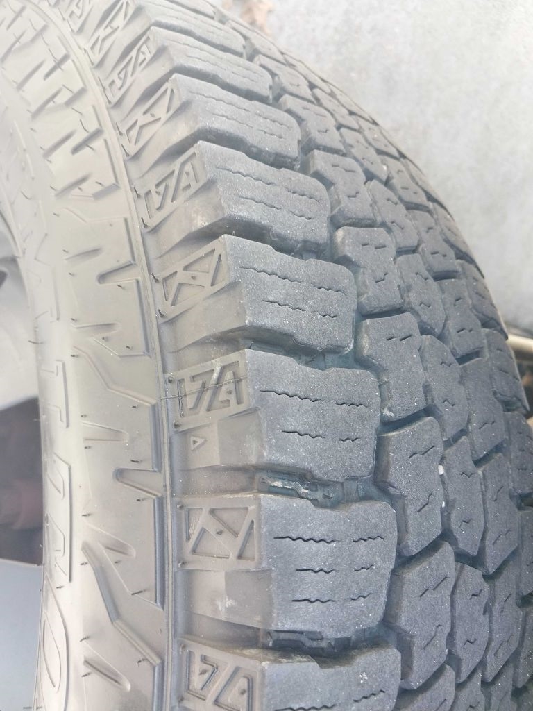 Dodge Ram 3500 Crew Cab 4WD DRW 2012