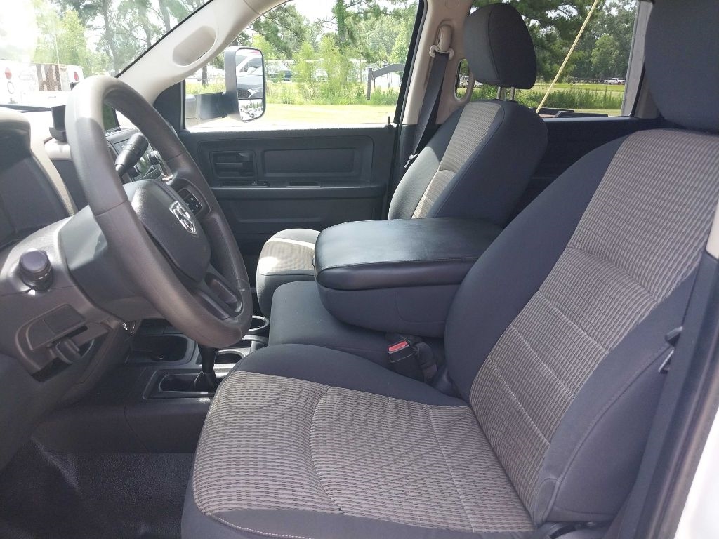 Dodge Ram 3500 Crew Cab 4WD DRW 2012