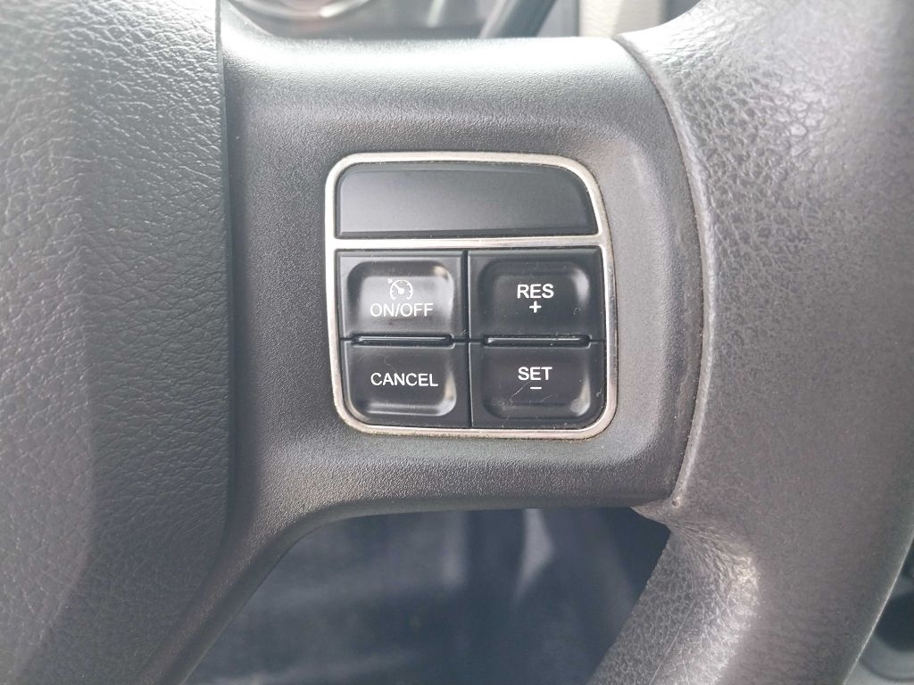 Dodge Ram 3500 Crew Cab 4WD DRW 2012