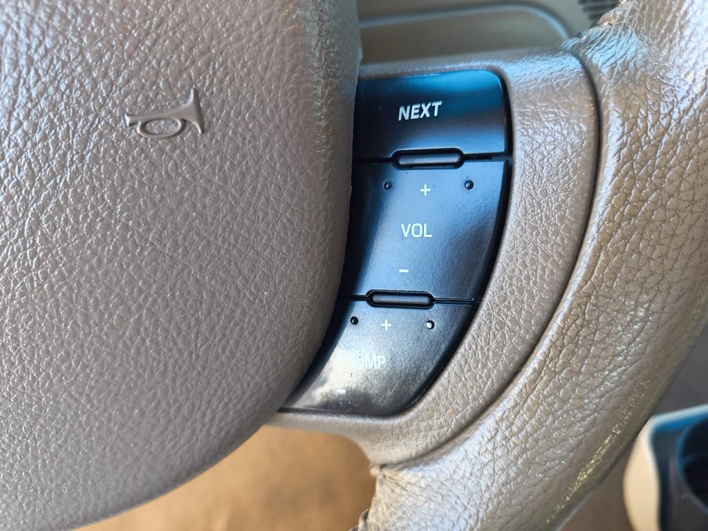 Lincoln Town Car Signature 2005