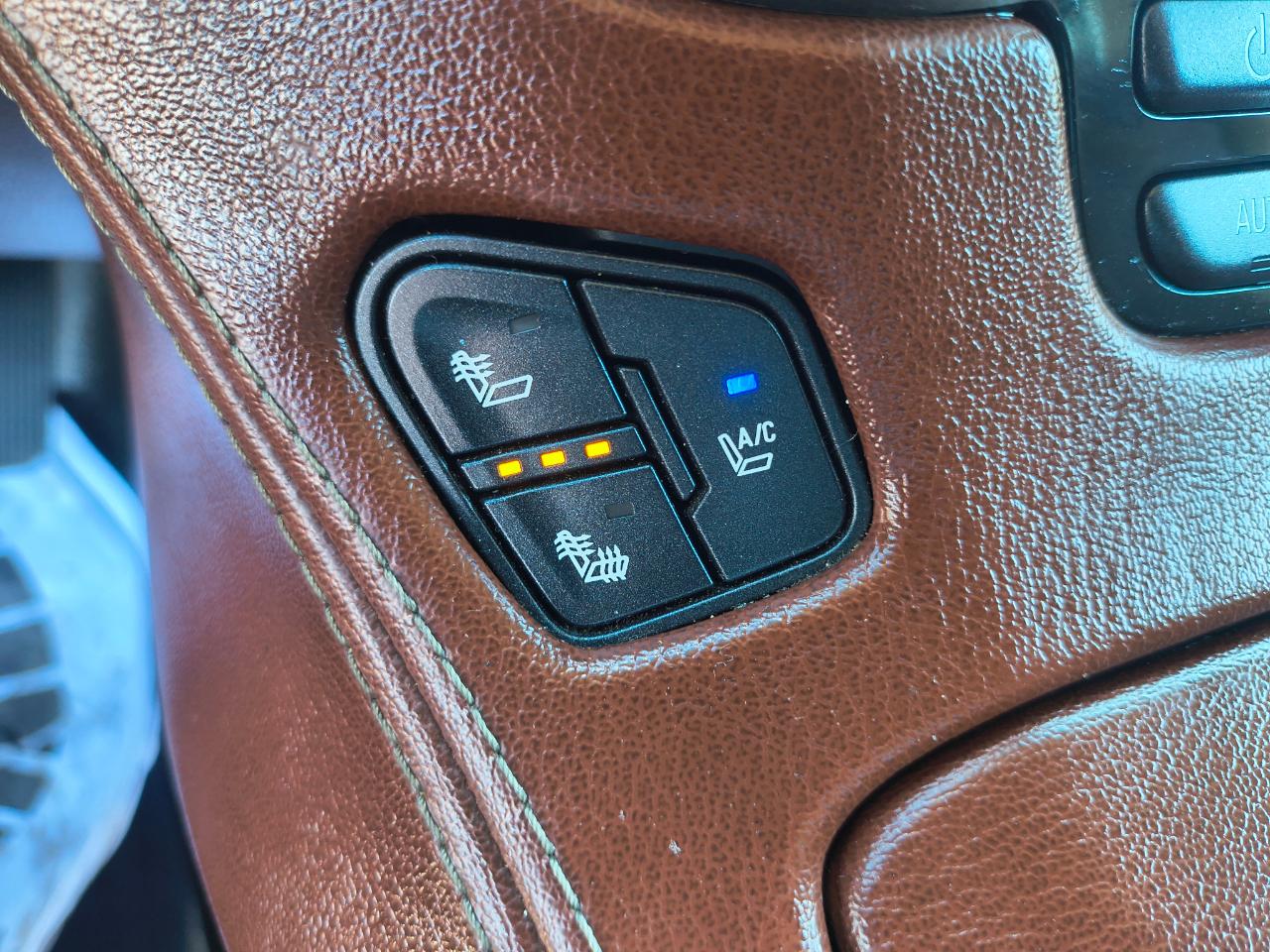 Chevrolet Suburban LTZ 2WD 2015
