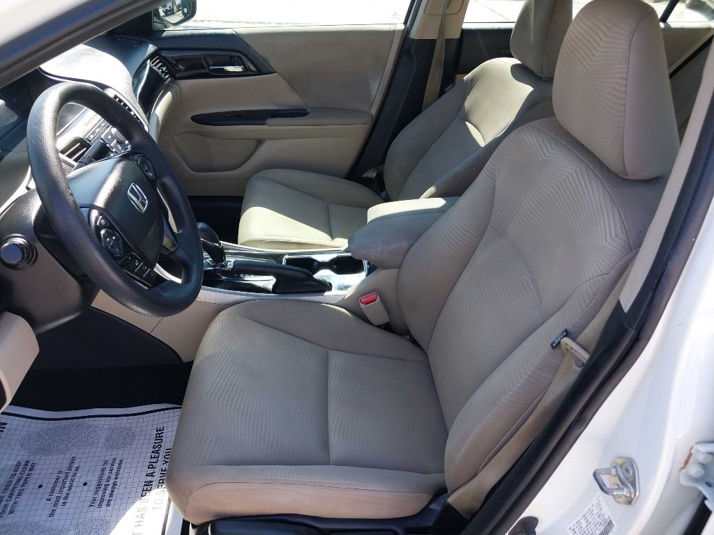 Honda Accord LX Sedan CVT 2017