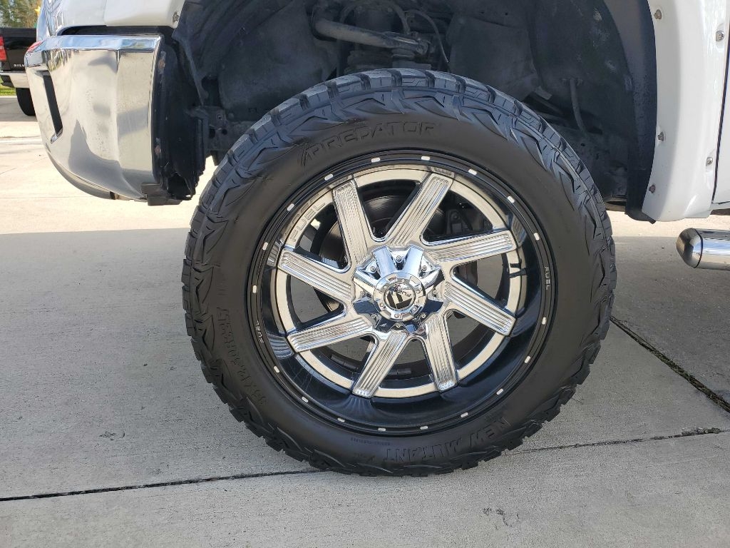 Toyota Tundra Limited 5.7L FFV CrewMax 4WD 2015