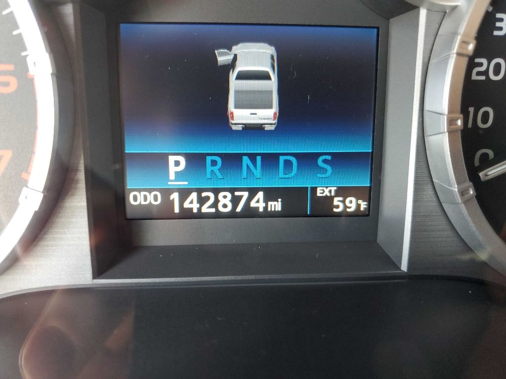 Toyota Tundra Limited 5.7L FFV CrewMax 4WD 2015