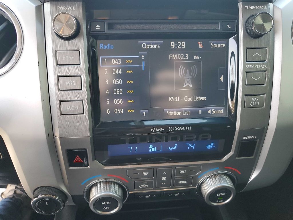 Toyota Tundra Limited 5.7L FFV CrewMax 4WD 2015