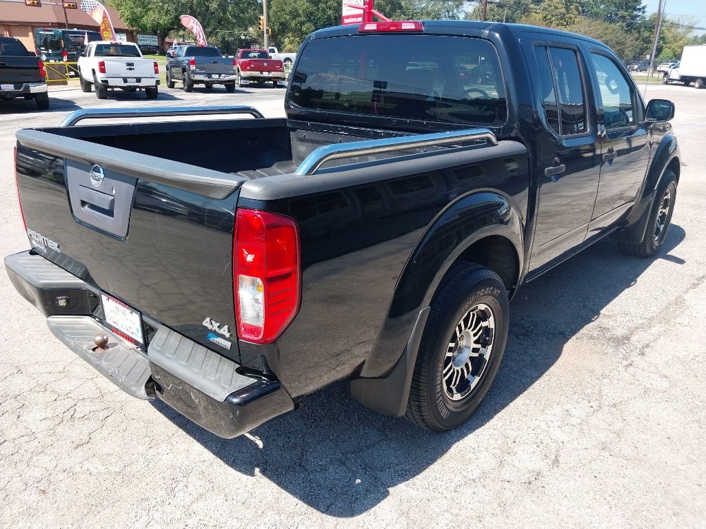 Nissan Frontier SL Crew Cab 5AT 4WD 2017