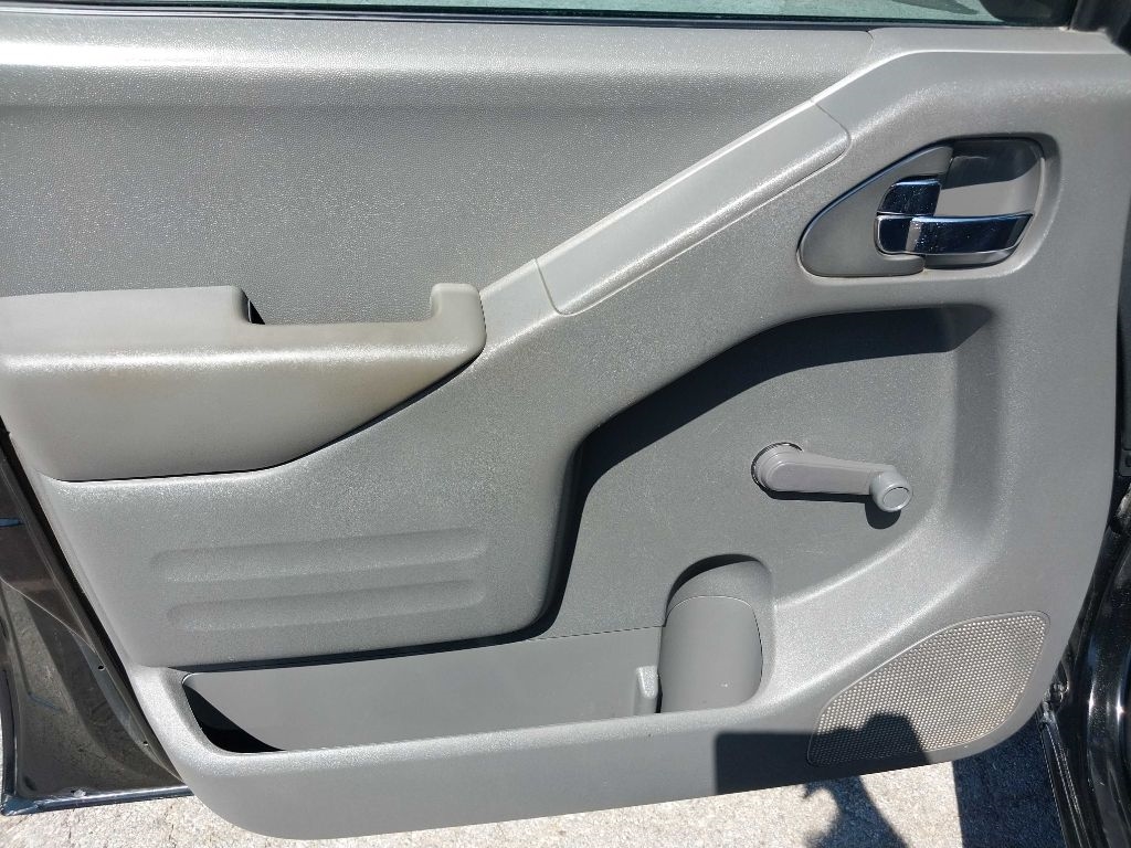 Nissan Frontier SL Crew Cab 5AT 4WD 2017