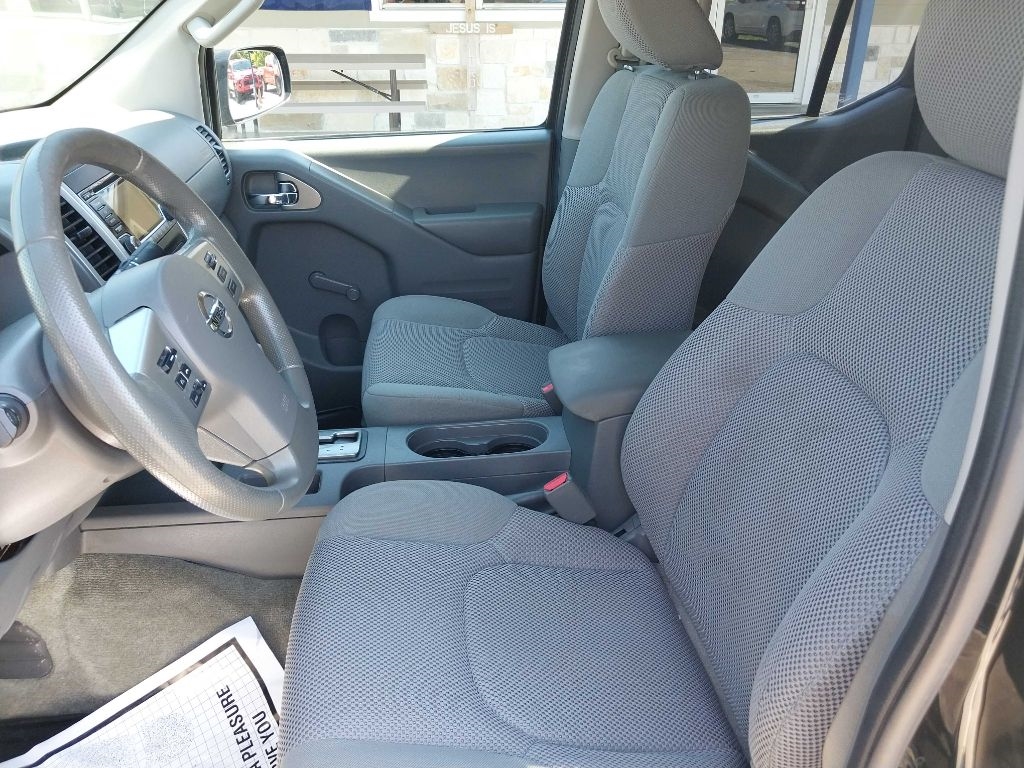 Nissan Frontier SL Crew Cab 5AT 4WD 2017