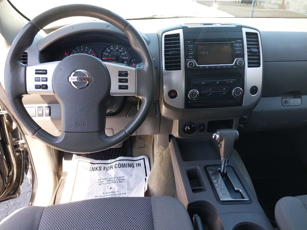 Nissan Frontier SL Crew Cab 5AT 4WD 2017