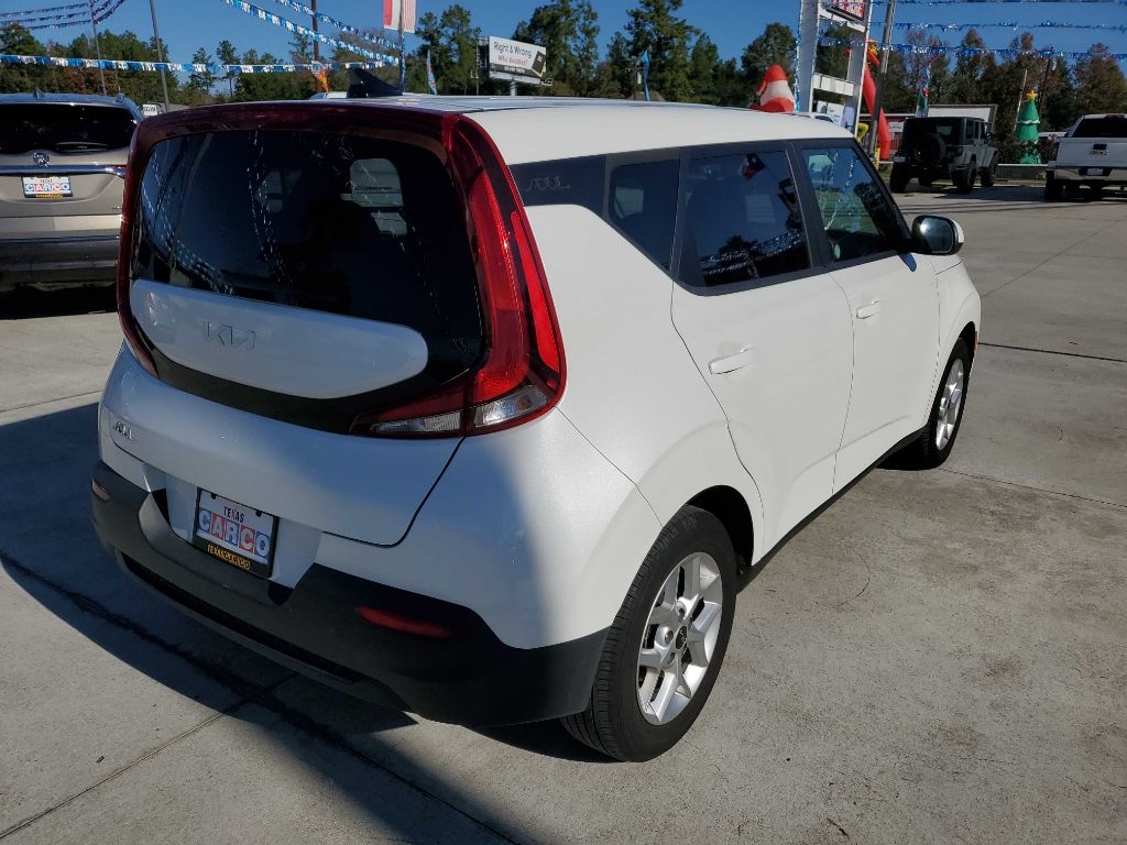 Kia Soul LX CVT 2022