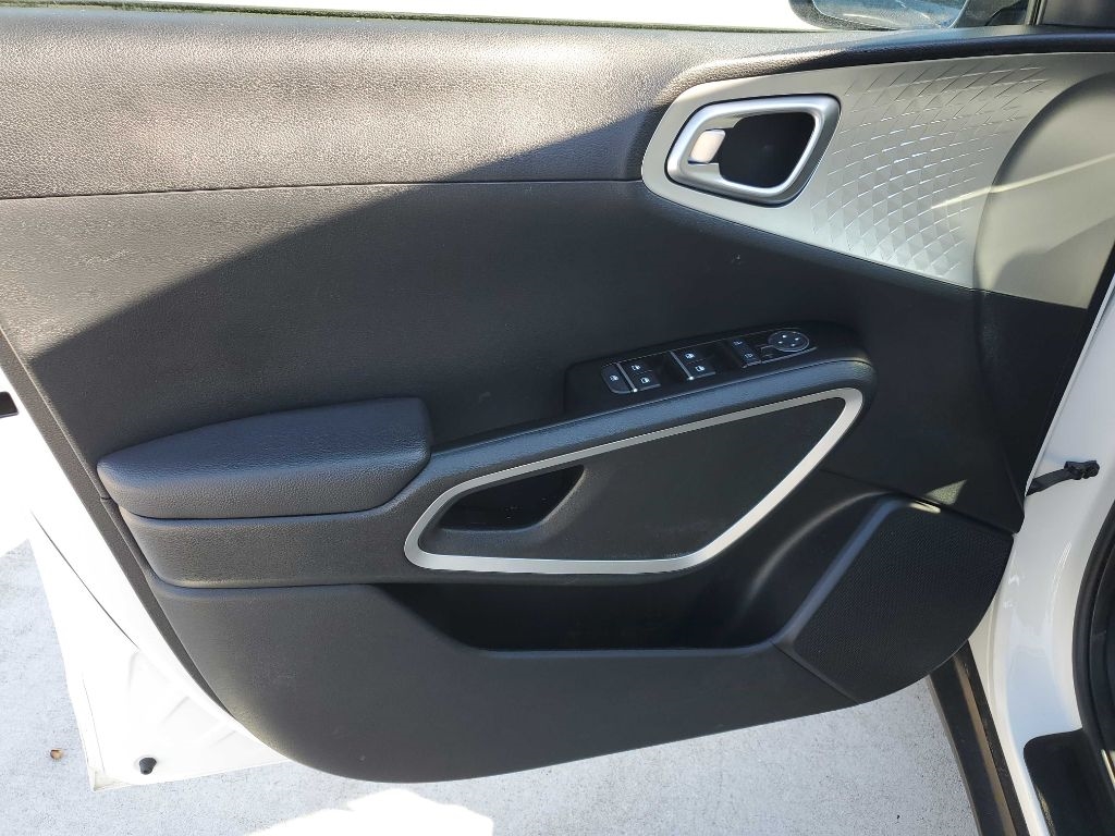 Kia Soul LX CVT 2022